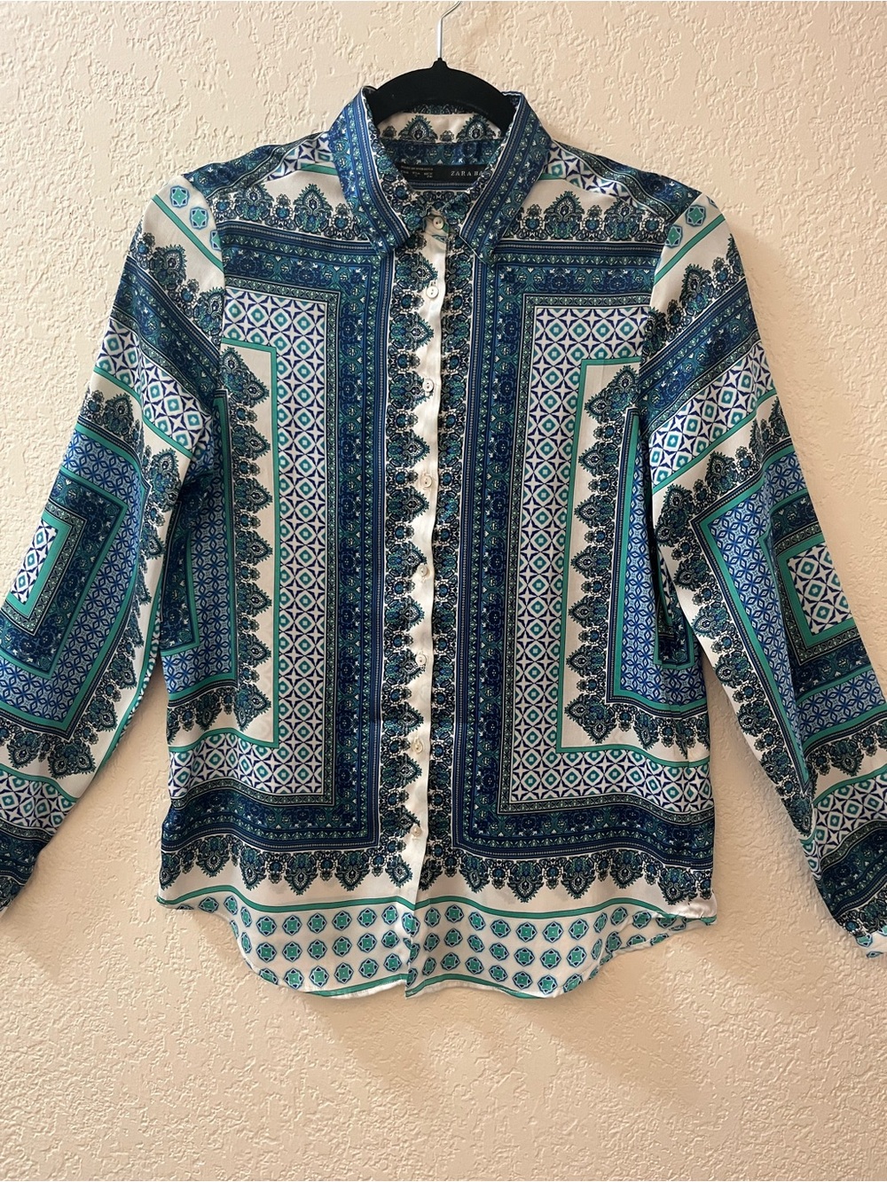 Zara women’s Blue and Teal Patterned Button-Up Shirt-S